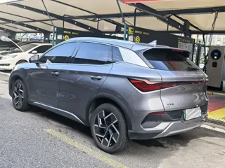 BYD Yuan 2022 купить из Китая, цена 3 359 000 ₽ — Suifenhe Auto