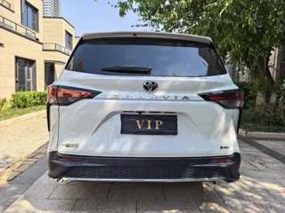Toyota Granvia 2025 купить из Китая, цена 6 930 000 ₽ — Suifenhe Auto