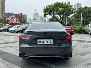 Toyota Camry 2025 купить из Китая, цена 4 203 000 ₽ — Suifenhe Auto