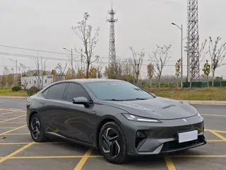 Deepal L07 2024 купить из Китая, цена 3 127 000 ₽ — Suifenhe Auto
