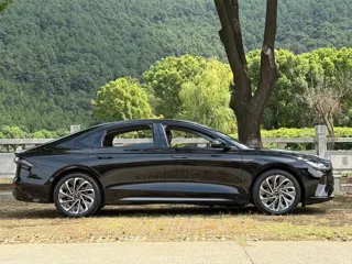 Lincoln Z 2024 купить из Китая, цена 5 059 000 ₽ — Suifenhe Auto