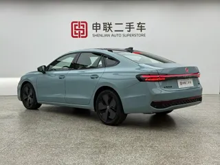 Volkswagen Passat 2026 купить из Китая, цена 4 326 000 ₽ — Suifenhe Auto