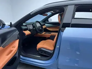 Lynk & Co 08 EM-P 2025 купить из Китая, цена 5 091 000 ₽ — Suifenhe Auto