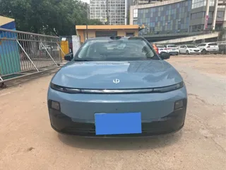 Leapmotor B01 2025 купить из Китая, цена 2 451 000 ₽ — Suifenhe Auto