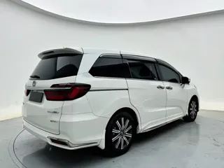 Honda Odyssey 2024 купить из Китая, цена 4 354 000 ₽ — Suifenhe Auto