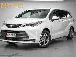 Toyota SIENNA 2025