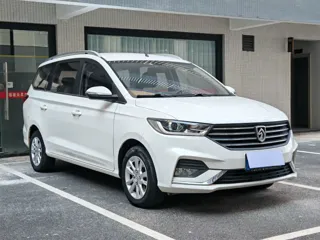 Baojun 360 2019 купить из Китая, цена 1 108 000 ₽ — Suifenhe Auto