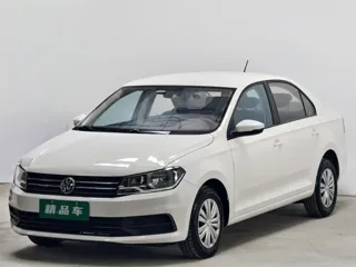 Volkswagen Santana 2020 купить из Китая, цена 1 042 000 ₽ — Suifenhe Auto