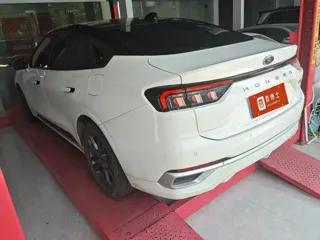 Ford Mondeo 2024 купить из Китая, цена 3 537 000 ₽ — Suifenhe Auto