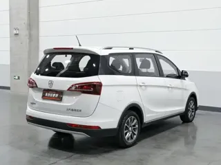 Baojun 730 2019 купить из Китая, цена 1 105 000 ₽ — Suifenhe Auto