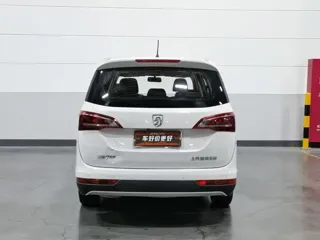 Baojun 730 2019 купить из Китая, цена 1 105 000 ₽ — Suifenhe Auto