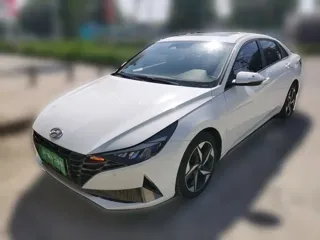 Hyundai Elantra 2022 купить из Китая, цена 1 296 000 ₽ — Suifenhe Auto