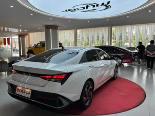 Hyundai Elantra 2025 купить из Китая, цена 1 675 000 ₽ — Suifenhe Auto