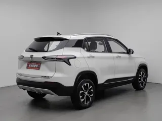 Baojun 510 2019 купить из Китая, цена 1 068 000 ₽ — Suifenhe Auto