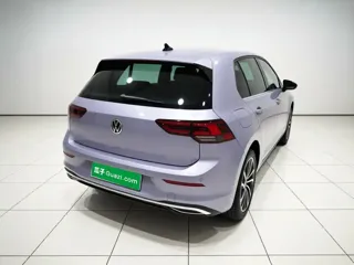 Volkswagen Golf 2024 купить из Китая, цена 2 200 000 ₽ — Suifenhe Auto