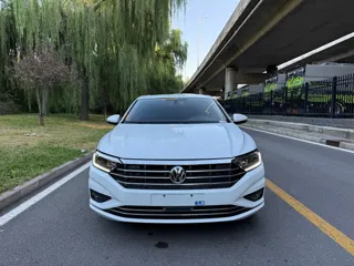 Volkswagen Sagitar 2022 купить из Китая, цена 1 460 000 ₽ — Suifenhe Auto