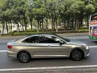 Volkswagen Sagitar 2020 купить из Китая, цена 1 360 000 ₽ — Suifenhe Auto