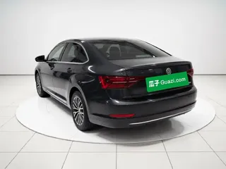 Volkswagen Sagitar 2020 купить из Китая, цена 1 456 000 ₽ — Suifenhe Auto