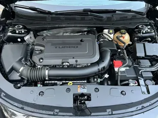 Buick LaCrosse 2025 купить из Китая, цена 3 915 000 ₽ — Suifenhe Auto