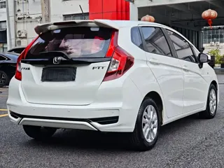 Honda Fit 2019 купить из Китая, цена 1 280 000 ₽ — Suifenhe Auto