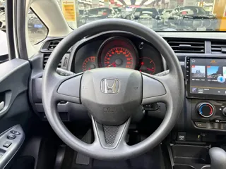Honda Fit 2018 купить из Китая, цена 1 292 000 ₽ — Suifenhe Auto