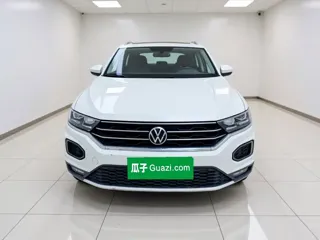 Volkswagen T-ROC 2020 купить из Китая, цена 1 576 000 ₽ — Suifenhe Auto