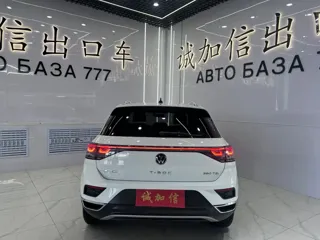 Volkswagen T-ROC 2023 купить из Китая, цена 2 118 000 ₽ — Suifenhe Auto