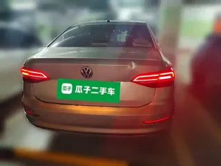 Volkswagen Lavida 2019 купить из Китая, цена 1 324 000 ₽ — Suifenhe Auto