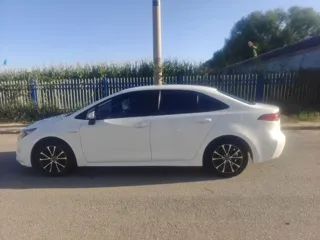 Toyota Levin 2023 купить из Китая, цена 1 395 000 ₽ — Suifenhe Auto