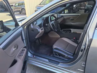 Lexus ES 2025 купить из Китая, цена 7 601 000 ₽ — Suifenhe Auto