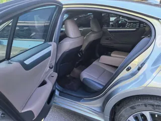 Lexus ES 2025 купить из Китая, цена 7 601 000 ₽ — Suifenhe Auto