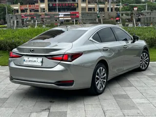 Lexus ES 2024 купить из Китая, цена 4 730 000 ₽ — Suifenhe Auto