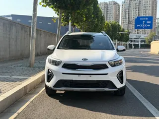 Kia Stonic 2020 купить из Китая, цена 1 134 000 ₽ — Suifenhe Auto