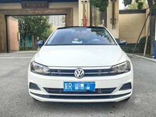 Volkswagen Polo 2019 купить из Китая, цена 1 383 000 ₽ — Suifenhe Auto