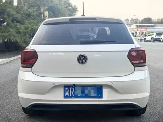 Volkswagen Polo 2019 купить из Китая, цена 1 383 000 ₽ — Suifenhe Auto