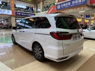Honda Odyssey 2024 купить из Китая, цена 4 285 000 ₽ — Suifenhe Auto