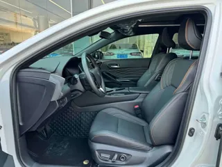 Toyota Avalon 2025 купить из Китая, цена 4 333 000 ₽ — Suifenhe Auto