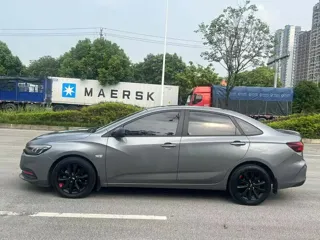 Chevrolet Monza 2020 купить из Китая, цена 999 000 ₽ — Suifenhe Auto