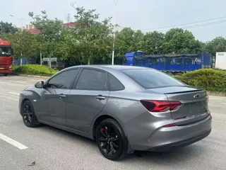 Chevrolet Monza 2020 купить из Китая, цена 999 000 ₽ — Suifenhe Auto