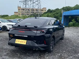 Dongfeng Aeolus Yixuan 2022 купить из Китая, цена 1 052 000 ₽ — Suifenhe Auto
