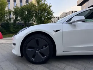 Tesla Model 3 2020 купить из Китая, цена 4 382 000 ₽ — Suifenhe Auto