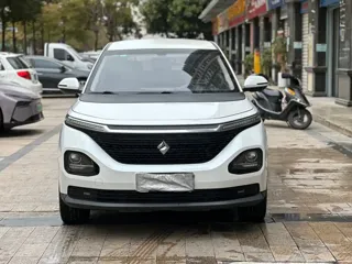 Baojun RM-5 2019 купить из Китая, цена 1 101 000 ₽ — Suifenhe Auto