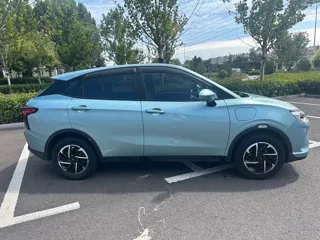 Neta V 2021 купить из Китая, цена 1 003 000 ₽ — Suifenhe Auto