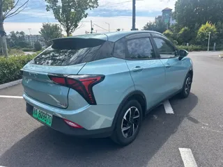 Neta V 2021 купить из Китая, цена 1 003 000 ₽ — Suifenhe Auto