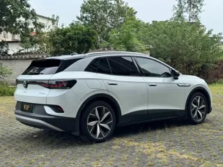Volkswagen ID.4 CROZZ 2022 купить из Китая, цена 3 927 000 ₽ — Suifenhe Auto