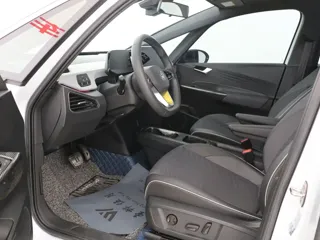 Volkswagen ID.3 2023 купить из Китая, цена 1 920 000 ₽ — Suifenhe Auto