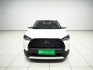 Toyota Corolla Cross 2024 купить из Китая, цена 2 862 000 ₽ — Suifenhe Auto