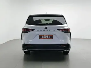 Toyota Granvia 2024 купить из Китая, цена 7 140 000 ₽ — Suifenhe Auto