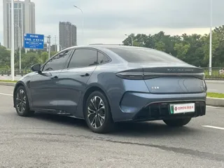 BYD Seal 2023 купить из Китая, цена 3 673 000 ₽ — Suifenhe Auto