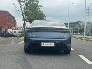 BYD Seal 2023 купить из Китая, цена 3 673 000 ₽ — Suifenhe Auto